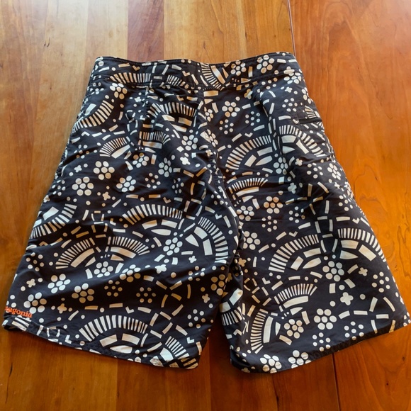 ⭐️ Patagonia Swim Shorts - Like New Condition - Picture 5 of 9